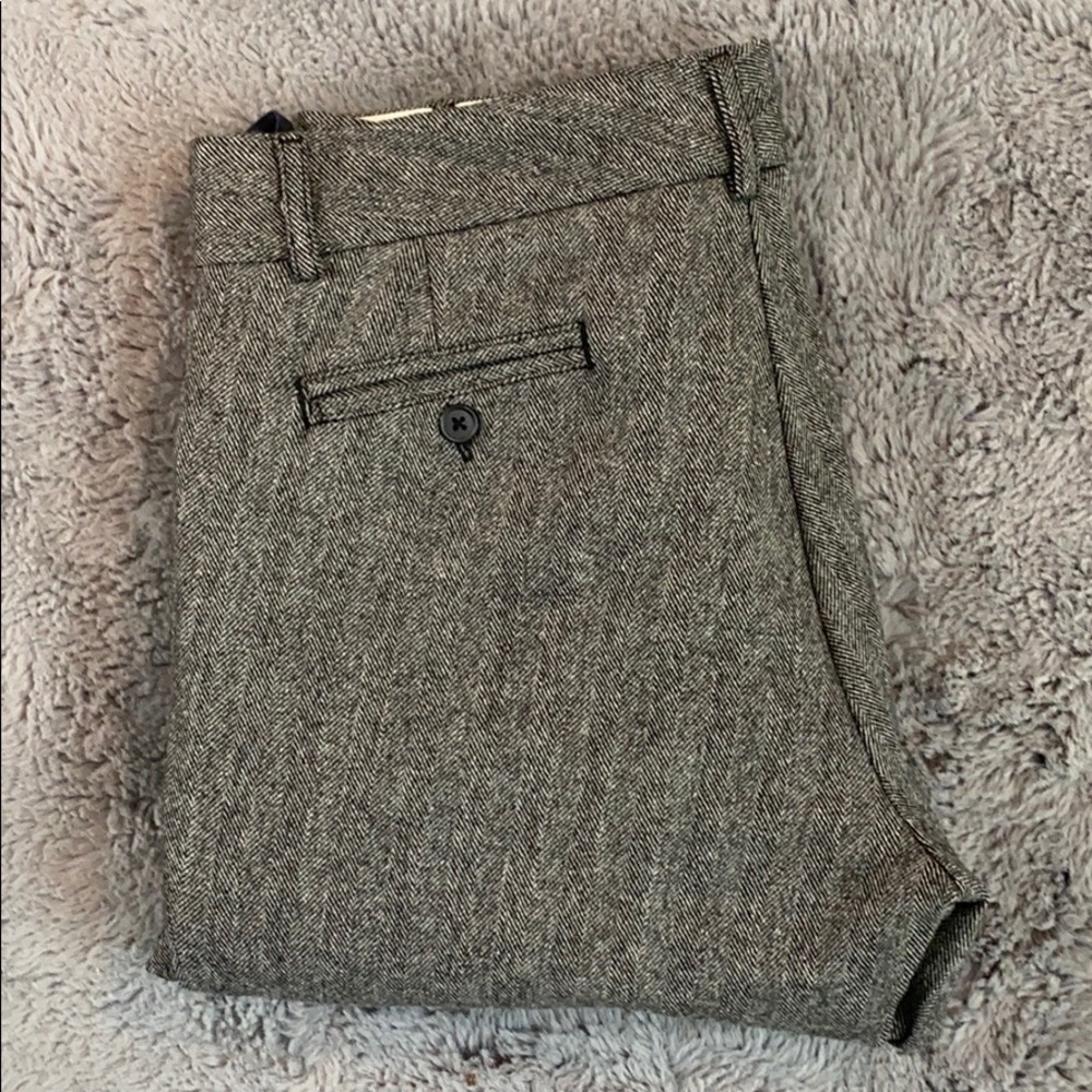 **SOLD** Gap dress slacks, modern fit flare